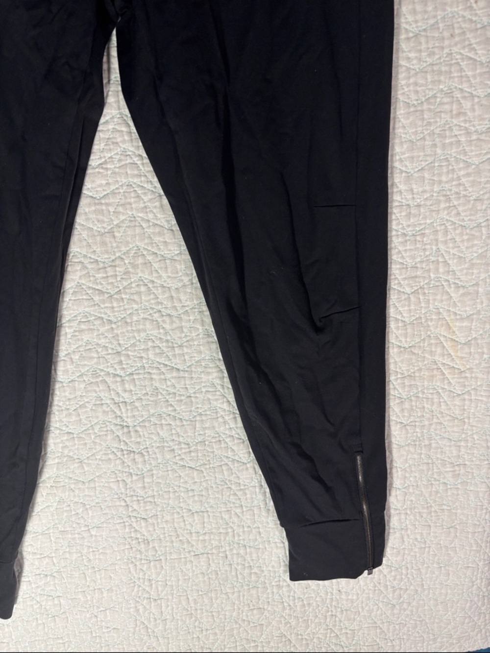 Athleta Black Trekkie North Joggers UPF 50+ - Picture 6 of 8
